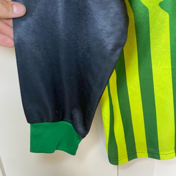 Rare vintage 1997-98 Manchester United Champions League UEFA sharp stripe goalie - Picture 11 of 13